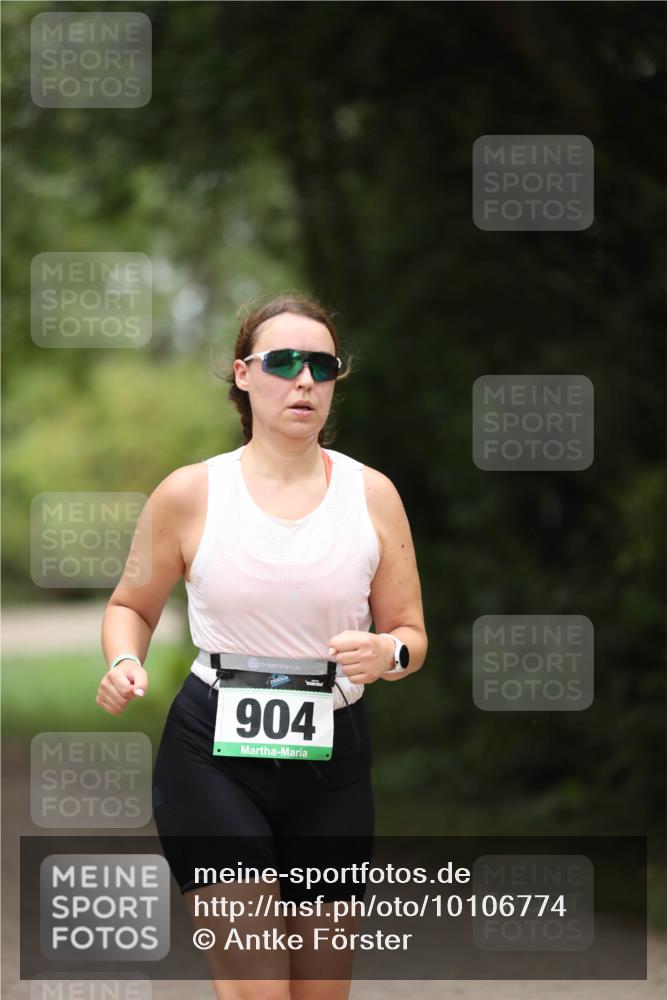 30.08.2026 - Elbe Triathlon Hamburg Antke Förster http://msf.ph/oto/10106774 30.08.2026 12:24:07 Laufen 904 meine-sportfotos.de