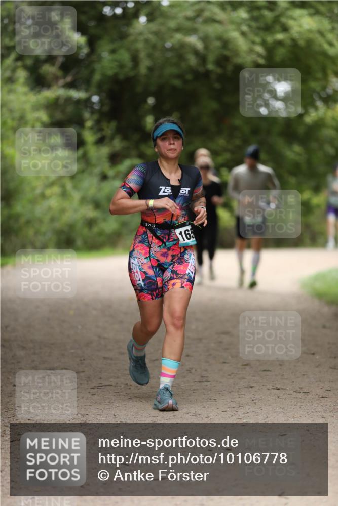 30.08.2026 - Elbe Triathlon Hamburg Antke Förster http://msf.ph/oto/10106778 30.08.2026 12:24:12 Laufen 165 meine-sportfotos.de