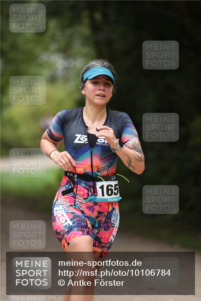 30.08.2026 - Elbe Triathlon Hamburg Antke Förster http://msf.ph/oto/10106784 30.08.2026 12:24:14 Laufen 165 meine-sportfotos.de