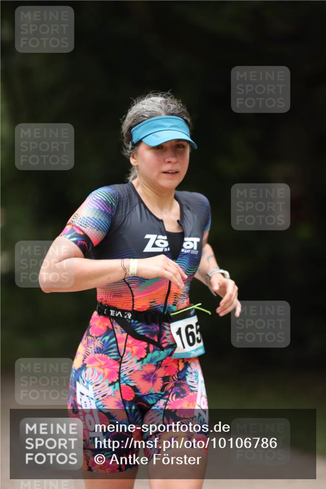 30.08.2026 - Elbe Triathlon Hamburg Antke Förster http://msf.ph/oto/10106786 30.08.2026 12:24:14 Laufen 7, 165 meine-sportfotos.de
