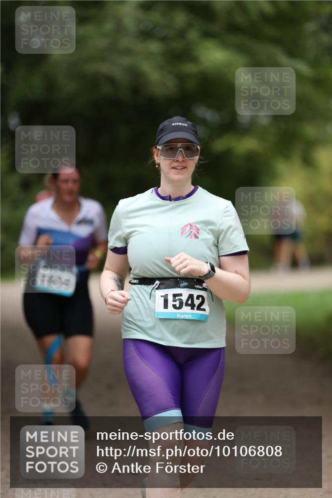30.08.2026 - Elbe Triathlon Hamburg Antke Förster http://msf.ph/oto/10106808 30.08.2026 12:24:33 Laufen 1634, 1542 meine-sportfotos.de