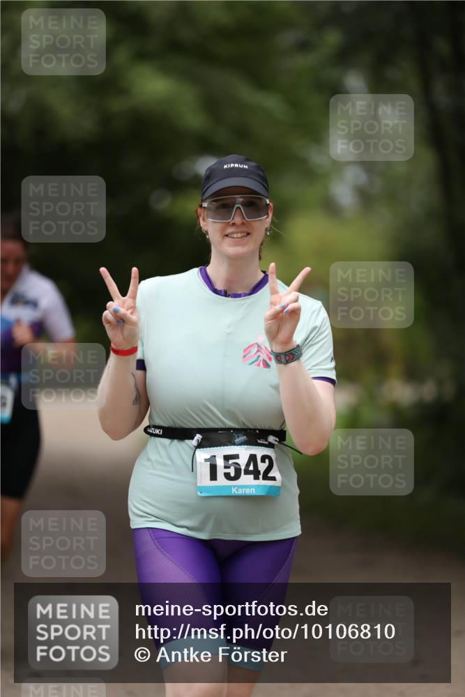 30.08.2026 - Elbe Triathlon Hamburg Antke Förster http://msf.ph/oto/10106810 30.08.2026 12:24:34 Laufen 1542 meine-sportfotos.de