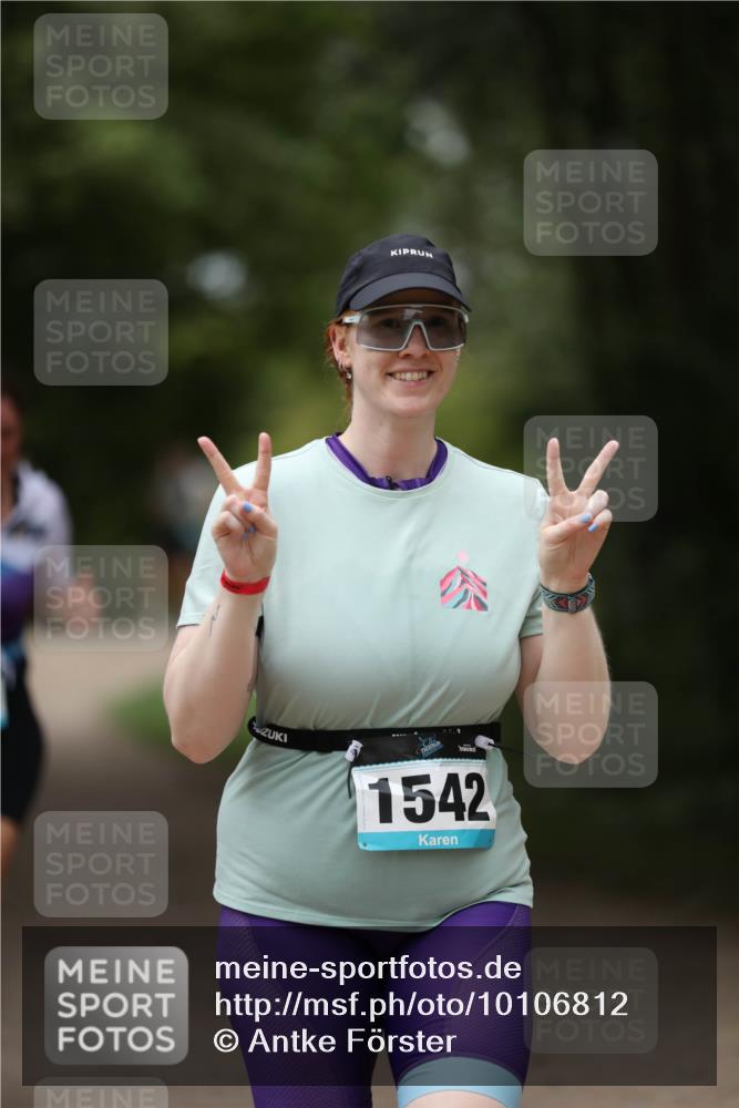30.08.2026 - Elbe Triathlon Hamburg Antke Förster http://msf.ph/oto/10106812 30.08.2026 12:24:34 Laufen 1542 meine-sportfotos.de