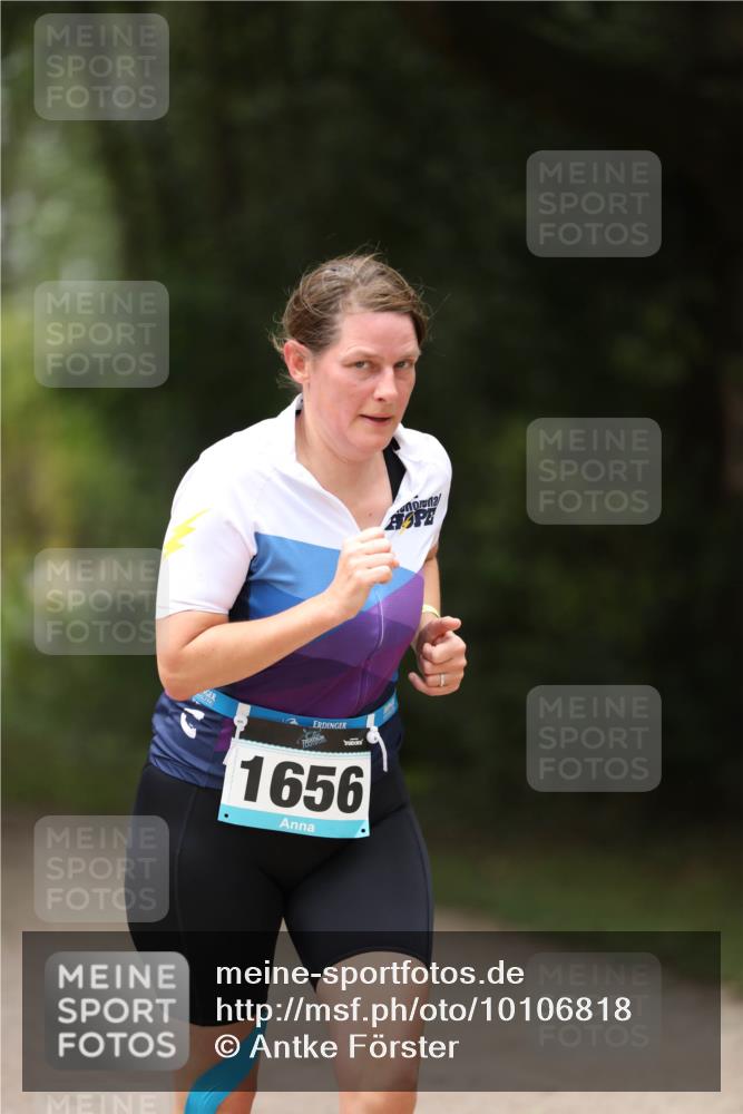 30.08.2026 - Elbe Triathlon Hamburg Antke Förster http://msf.ph/oto/10106818 30.08.2026 12:24:36 Laufen 1656 meine-sportfotos.de