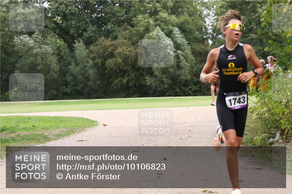 30.08.2026 - Elbe Triathlon Hamburg Antke Förster http://msf.ph/oto/10106823 30.08.2026 12:35:53 Laufen 1743 meine-sportfotos.de