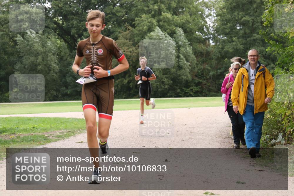30.08.2026 - Elbe Triathlon Hamburg Antke Förster http://msf.ph/oto/10106833 30.08.2026 12:36:01 Laufen  meine-sportfotos.de