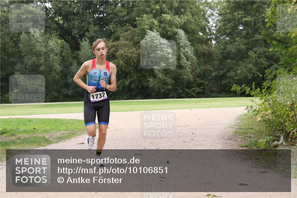 30.08.2026 - Elbe Triathlon Hamburg Antke Förster http://msf.ph/oto/10106851 30.08.2026 12:36:10 Laufen 1732 meine-sportfotos.de