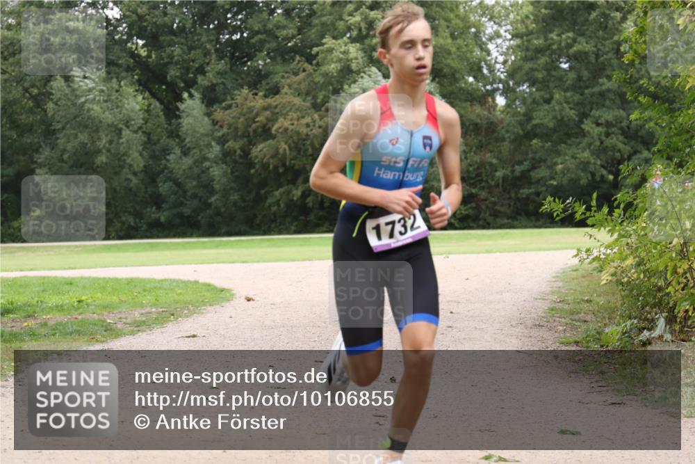 30.08.2026 - Elbe Triathlon Hamburg Antke Förster http://msf.ph/oto/10106855 30.08.2026 12:36:11 Laufen 1732 meine-sportfotos.de