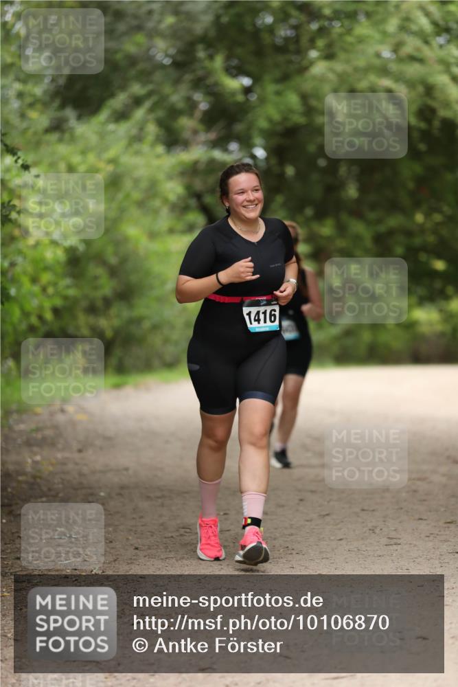 30.08.2026 - Elbe Triathlon Hamburg Antke Förster http://msf.ph/oto/10106870 30.08.2026 12:25:11 Laufen 1416 meine-sportfotos.de