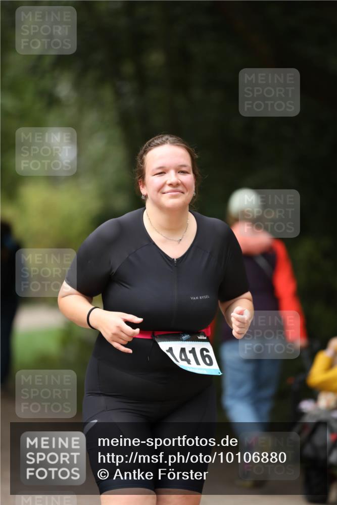 30.08.2026 - Elbe Triathlon Hamburg Antke Förster http://msf.ph/oto/10106880 30.08.2026 12:25:14 Laufen 1416 meine-sportfotos.de