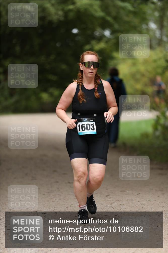 30.08.2026 - Elbe Triathlon Hamburg Antke Förster http://msf.ph/oto/10106882 30.08.2026 12:25:15 Laufen 1603 meine-sportfotos.de
