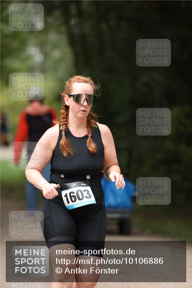 30.08.2026 - Elbe Triathlon Hamburg Antke Förster http://msf.ph/oto/10106886 30.08.2026 12:25:17 Laufen 1603 meine-sportfotos.de