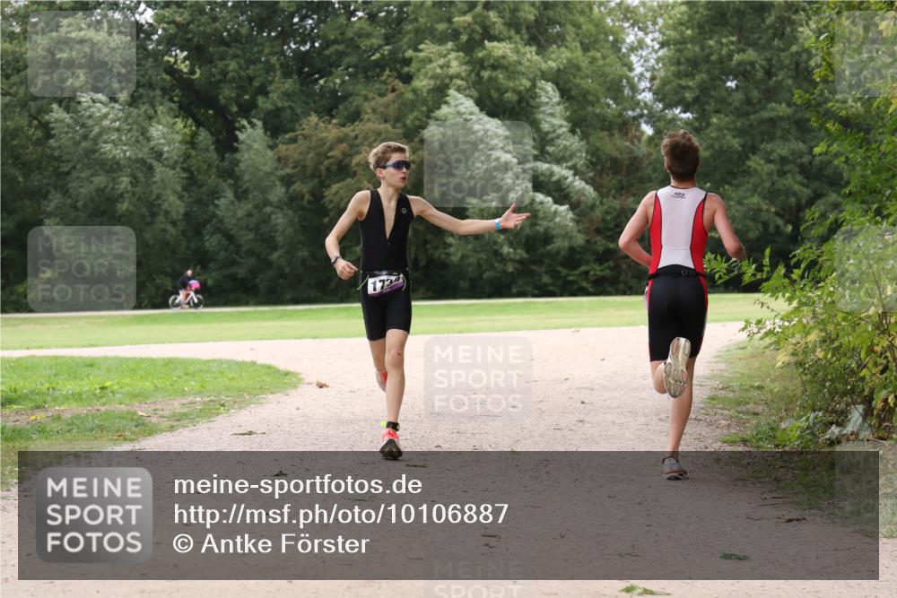 30.08.2026 - Elbe Triathlon Hamburg Antke Förster http://msf.ph/oto/10106887 30.08.2026 12:38:16 Laufen 173 meine-sportfotos.de