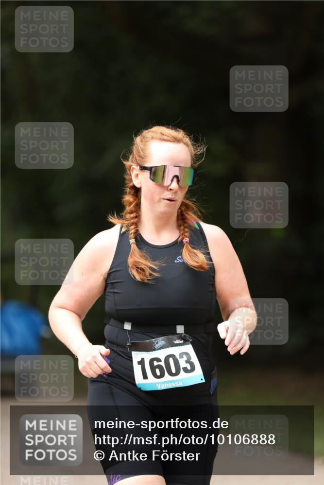 30.08.2026 - Elbe Triathlon Hamburg Antke Förster http://msf.ph/oto/10106888 30.08.2026 12:25:17 Laufen 1603 meine-sportfotos.de