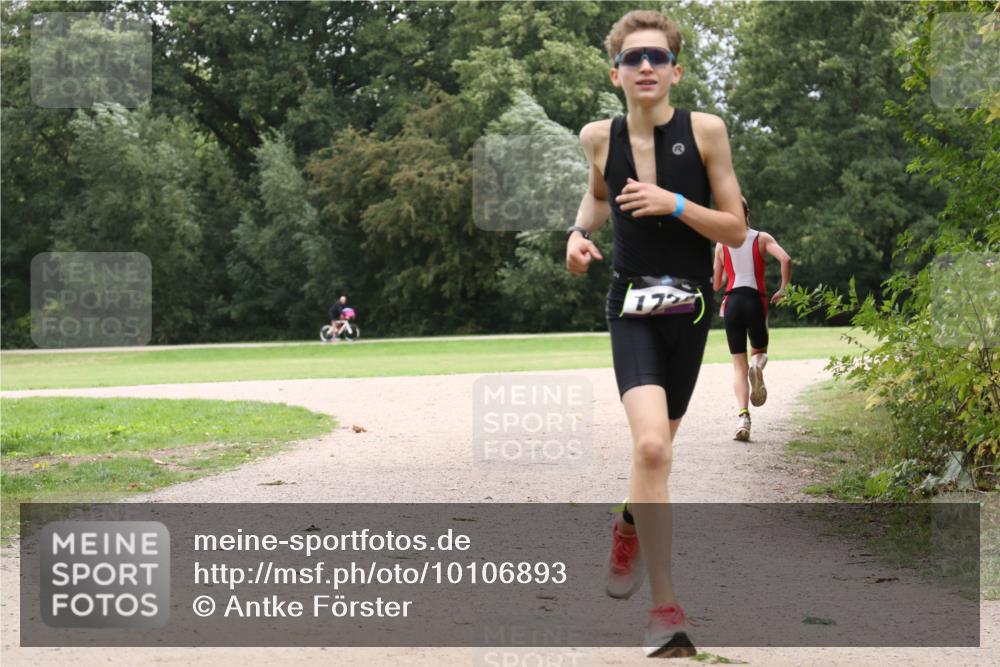 30.08.2026 - Elbe Triathlon Hamburg Antke Förster http://msf.ph/oto/10106893 30.08.2026 12:38:18 Laufen 17 meine-sportfotos.de