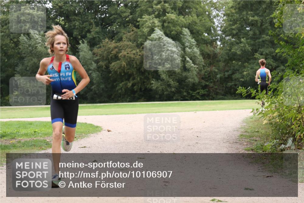 30.08.2026 - Elbe Triathlon Hamburg Antke Förster http://msf.ph/oto/10106907 30.08.2026 12:38:35 Laufen  meine-sportfotos.de