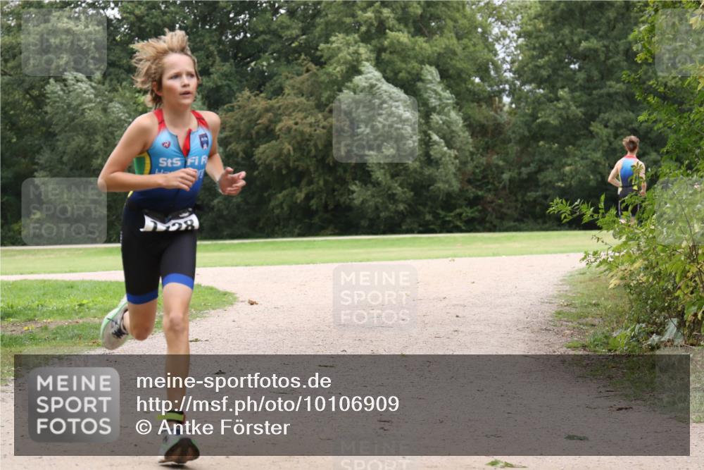 30.08.2026 - Elbe Triathlon Hamburg Antke Förster http://msf.ph/oto/10106909 30.08.2026 12:38:35 Laufen  meine-sportfotos.de