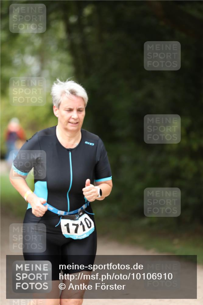 30.08.2026 - Elbe Triathlon Hamburg Antke Förster http://msf.ph/oto/10106910 30.08.2026 12:25:48 Laufen 3, 1710 meine-sportfotos.de