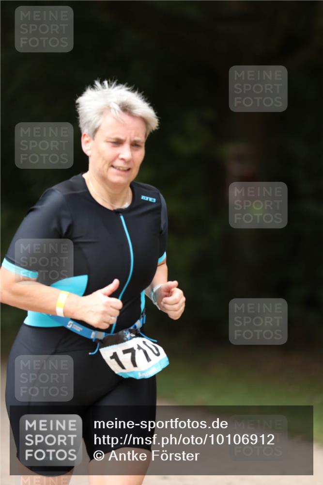 30.08.2026 - Elbe Triathlon Hamburg Antke Förster http://msf.ph/oto/10106912 30.08.2026 12:25:48 Laufen 3, 1715 meine-sportfotos.de
