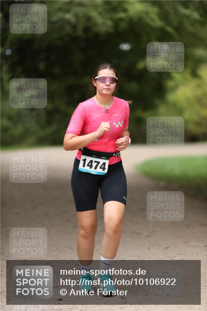 30.08.2026 - Elbe Triathlon Hamburg Antke Förster http://msf.ph/oto/10106922 30.08.2026 12:26:38 Laufen 1474, 2 meine-sportfotos.de
