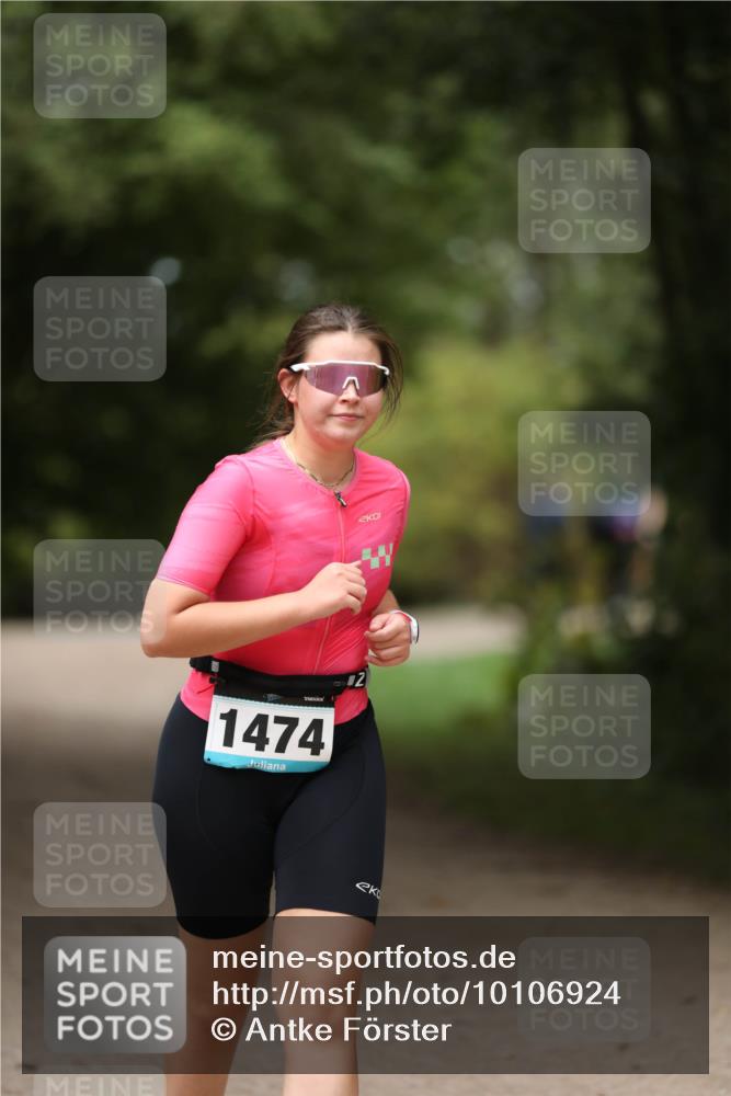 30.08.2026 - Elbe Triathlon Hamburg Antke Förster http://msf.ph/oto/10106924 30.08.2026 12:26:39 Laufen 1474 meine-sportfotos.de