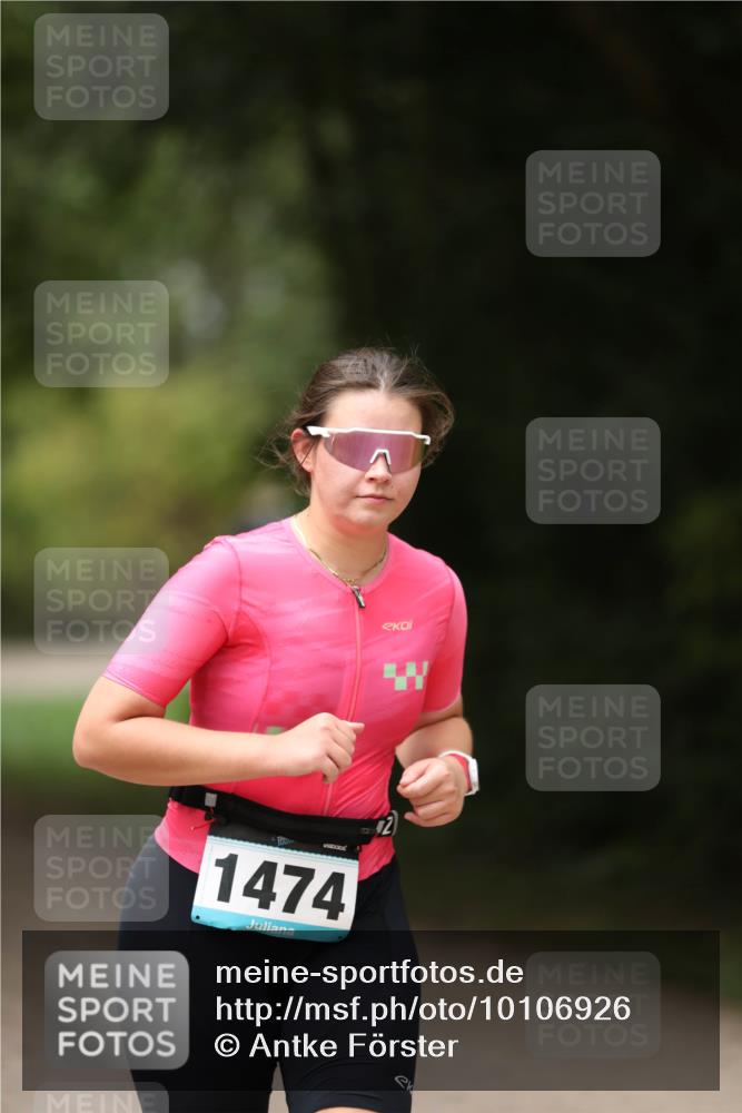 30.08.2026 - Elbe Triathlon Hamburg Antke Förster http://msf.ph/oto/10106926 30.08.2026 12:26:40 Laufen 1474 meine-sportfotos.de