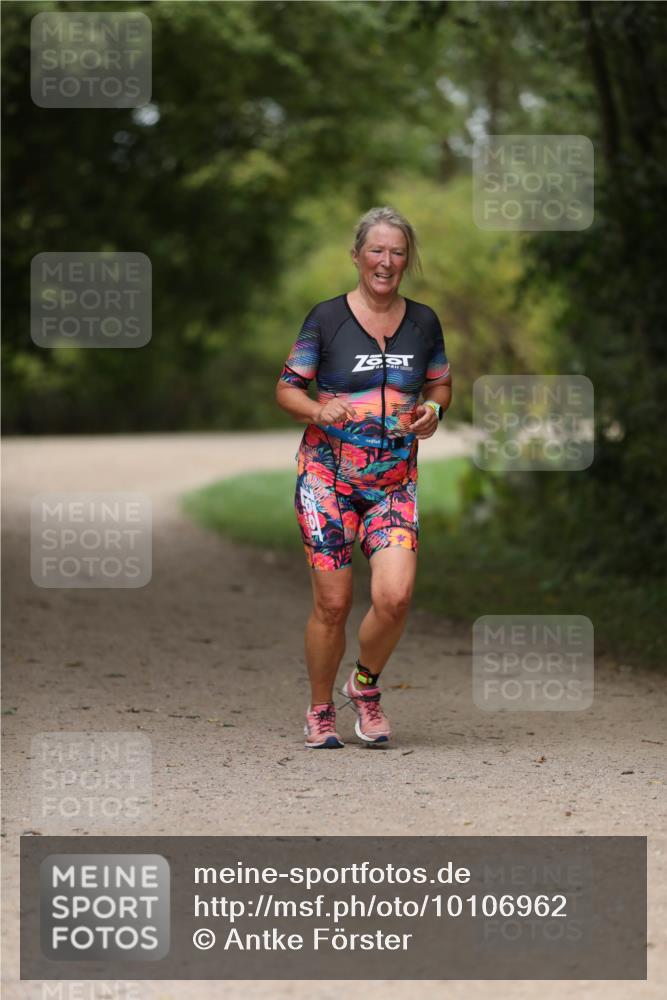 30.08.2026 - Elbe Triathlon Hamburg Antke Förster http://msf.ph/oto/10106962 30.08.2026 12:27:14 Laufen  meine-sportfotos.de