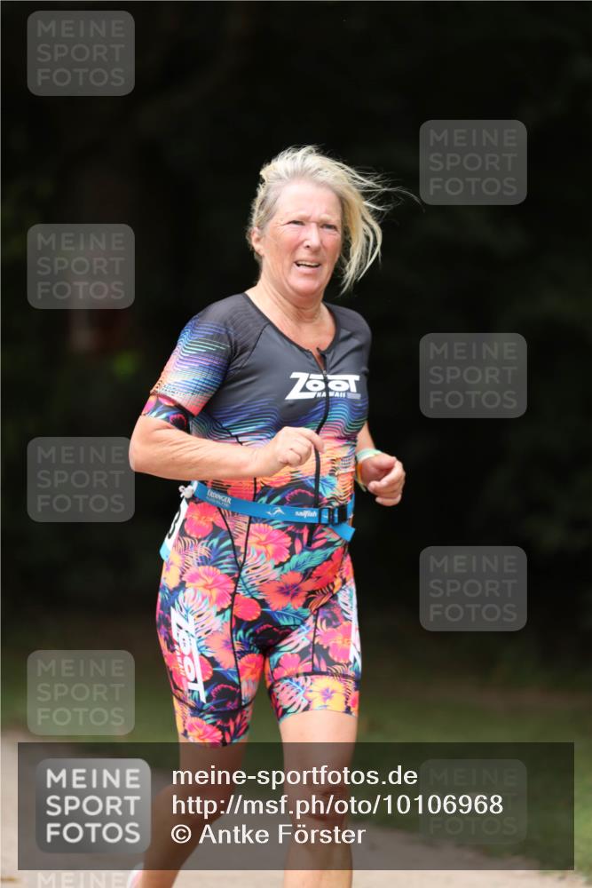 30.08.2026 - Elbe Triathlon Hamburg Antke Förster http://msf.ph/oto/10106968 30.08.2026 12:27:16 Laufen  meine-sportfotos.de