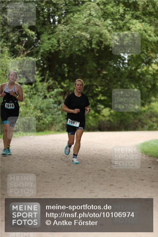 30.08.2026 - Elbe Triathlon Hamburg Antke Förster http://msf.ph/oto/10106974 30.08.2026 12:27:49 Laufen 1616, 1667 meine-sportfotos.de