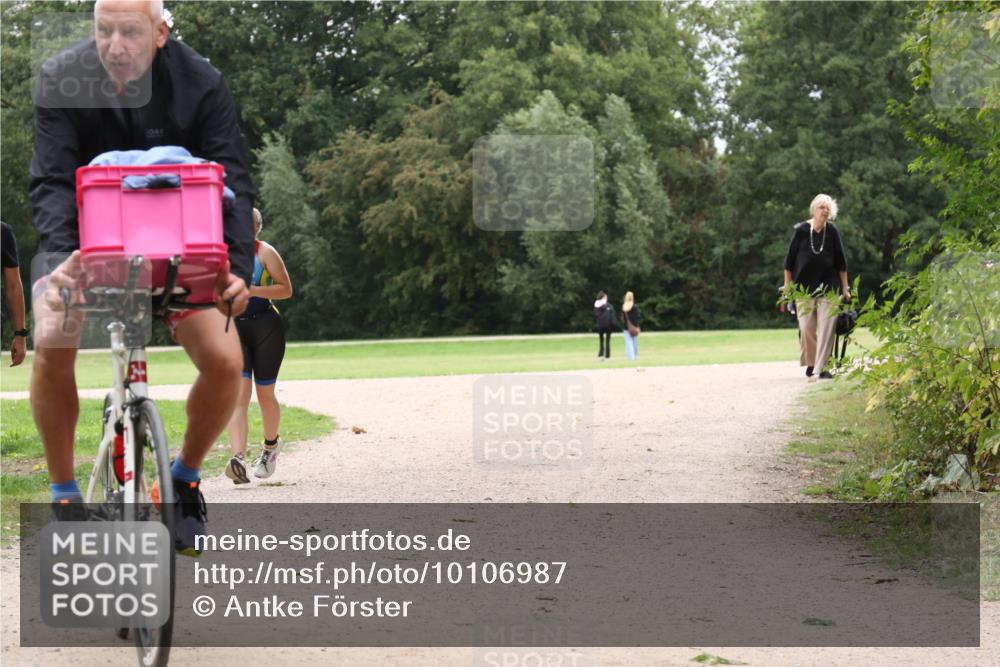 30.08.2026 - Elbe Triathlon Hamburg Antke Förster http://msf.ph/oto/10106987 30.08.2026 12:40:13 Laufen  meine-sportfotos.de