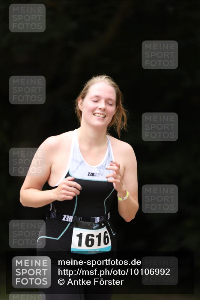 30.08.2026 - Elbe Triathlon Hamburg Antke Förster http://msf.ph/oto/10106992 30.08.2026 12:27:56 Laufen 3, 3, 1616 meine-sportfotos.de