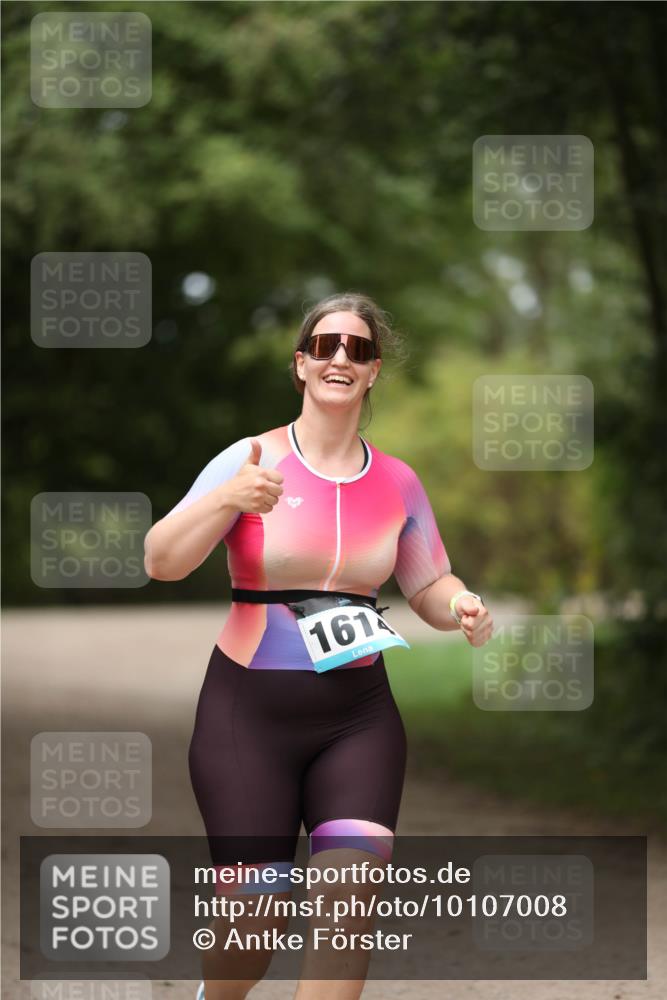 30.08.2026 - Elbe Triathlon Hamburg Antke Förster http://msf.ph/oto/10107008 30.08.2026 12:28:40 Laufen 161 meine-sportfotos.de