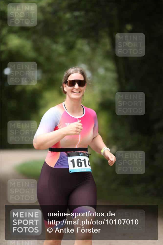30.08.2026 - Elbe Triathlon Hamburg Antke Förster http://msf.ph/oto/10107010 30.08.2026 12:28:40 Laufen 161 meine-sportfotos.de