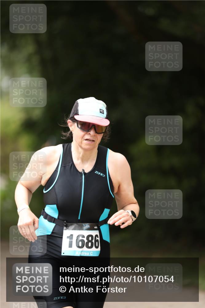30.08.2026 - Elbe Triathlon Hamburg Antke Förster http://msf.ph/oto/10107054 30.08.2026 12:29:41 Laufen 3, 1686, 3 meine-sportfotos.de