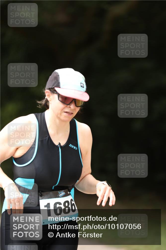 30.08.2026 - Elbe Triathlon Hamburg Antke Förster http://msf.ph/oto/10107056 30.08.2026 12:29:42 Laufen 3, 1686 meine-sportfotos.de