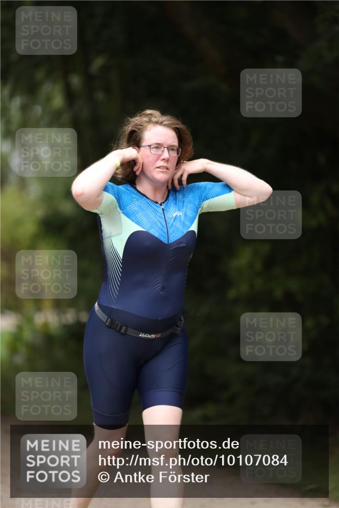 30.08.2026 - Elbe Triathlon Hamburg Antke Förster http://msf.ph/oto/10107084 30.08.2026 12:30:28 Laufen  meine-sportfotos.de