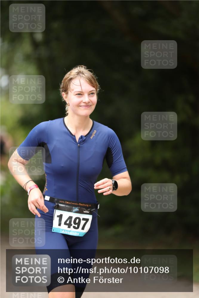 30.08.2026 - Elbe Triathlon Hamburg Antke Förster http://msf.ph/oto/10107098 30.08.2026 12:30:39 Laufen 1497 meine-sportfotos.de