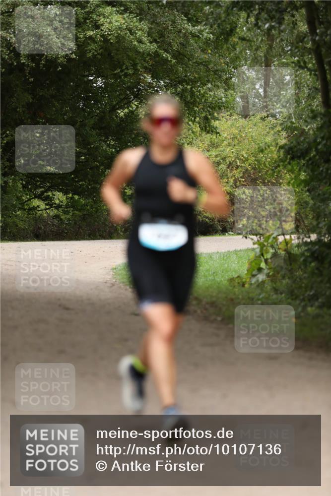 30.08.2026 - Elbe Triathlon Hamburg Antke Förster http://msf.ph/oto/10107136 30.08.2026 12:31:07 Laufen  meine-sportfotos.de