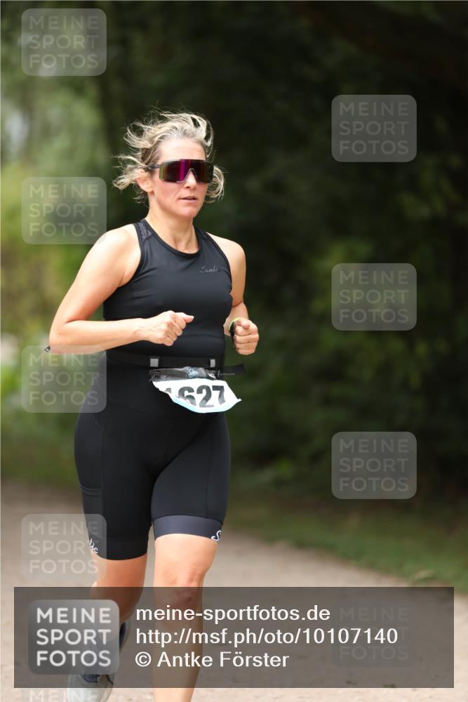 30.08.2026 - Elbe Triathlon Hamburg Antke Förster http://msf.ph/oto/10107140 30.08.2026 12:31:08 Laufen 627 meine-sportfotos.de