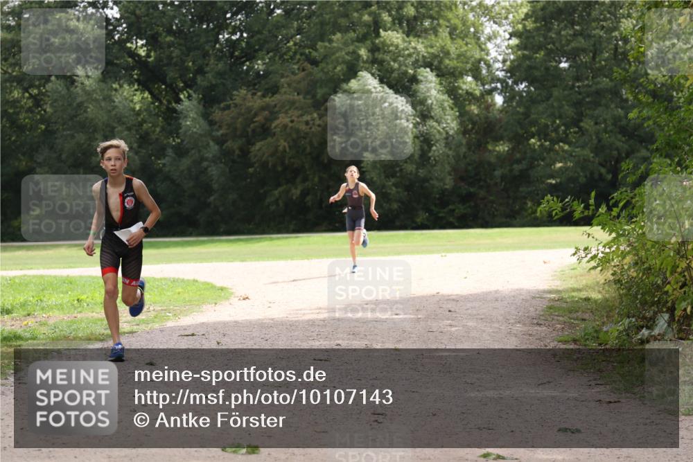 30.08.2026 - Elbe Triathlon Hamburg Antke Förster http://msf.ph/oto/10107143 30.08.2026 12:50:10 Laufen  meine-sportfotos.de