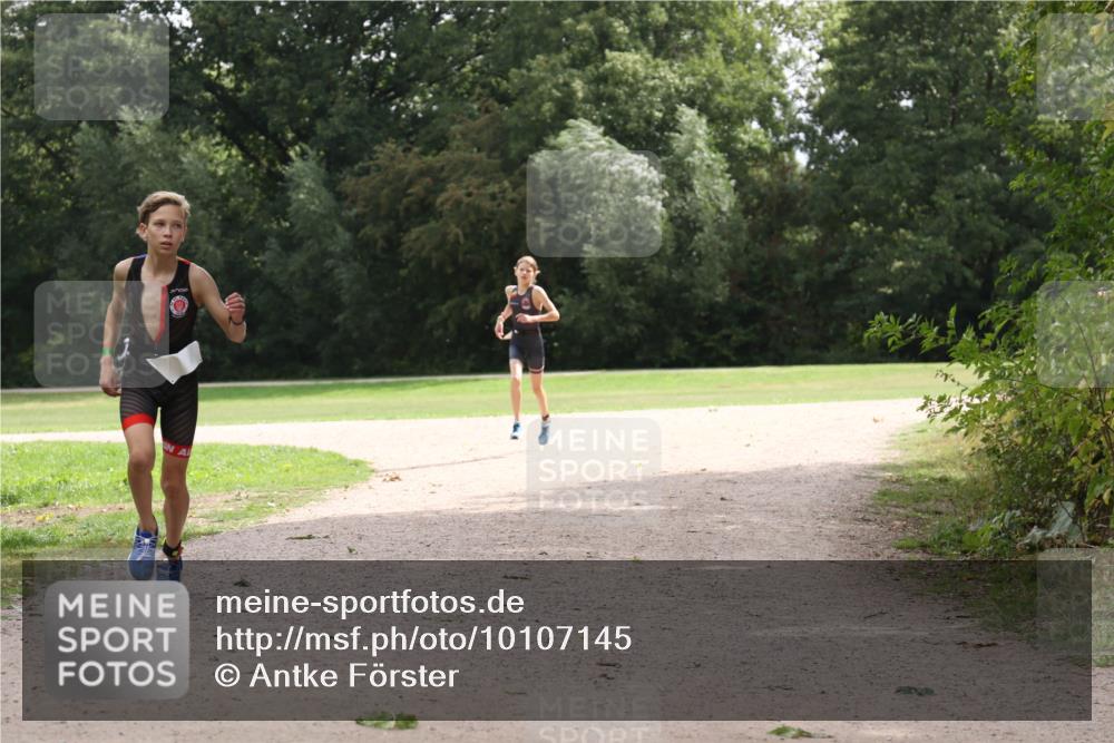 30.08.2026 - Elbe Triathlon Hamburg Antke Förster http://msf.ph/oto/10107145 30.08.2026 12:50:10 Laufen  meine-sportfotos.de