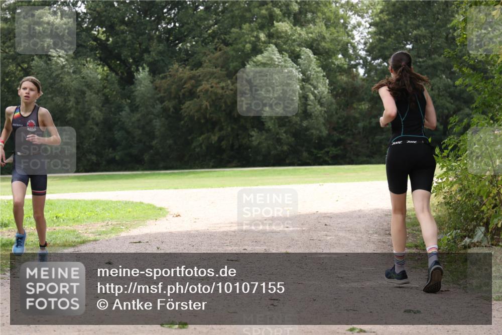 30.08.2026 - Elbe Triathlon Hamburg Antke Förster http://msf.ph/oto/10107155 30.08.2026 12:50:14 Laufen  meine-sportfotos.de