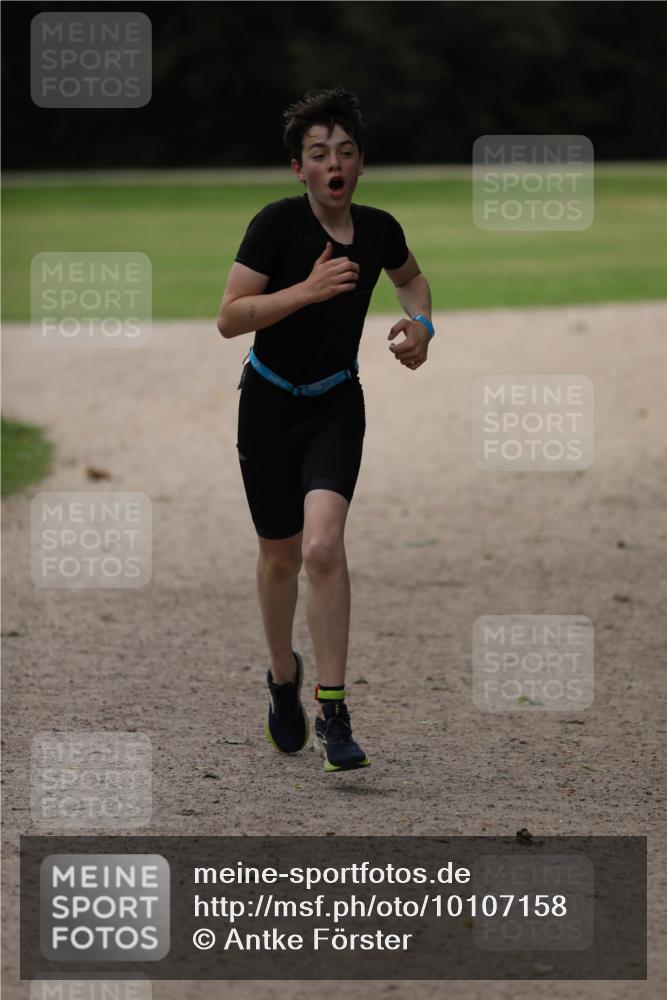 30.08.2026 - Elbe Triathlon Hamburg Antke Förster http://msf.ph/oto/10107158 30.08.2026 12:33:56 Laufen  meine-sportfotos.de