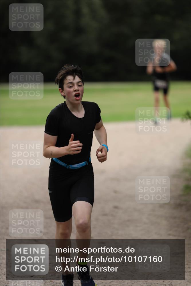 30.08.2026 - Elbe Triathlon Hamburg Antke Förster http://msf.ph/oto/10107160 30.08.2026 12:33:57 Laufen  meine-sportfotos.de