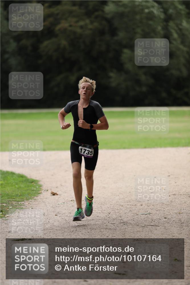 30.08.2026 - Elbe Triathlon Hamburg Antke Förster http://msf.ph/oto/10107164 30.08.2026 12:34:01 Laufen 1735 meine-sportfotos.de
