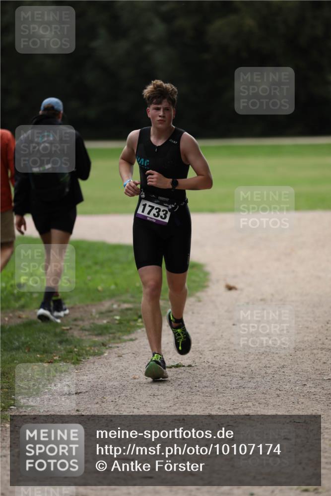 30.08.2026 - Elbe Triathlon Hamburg Antke Förster http://msf.ph/oto/10107174 30.08.2026 12:34:55 Laufen 1733 meine-sportfotos.de