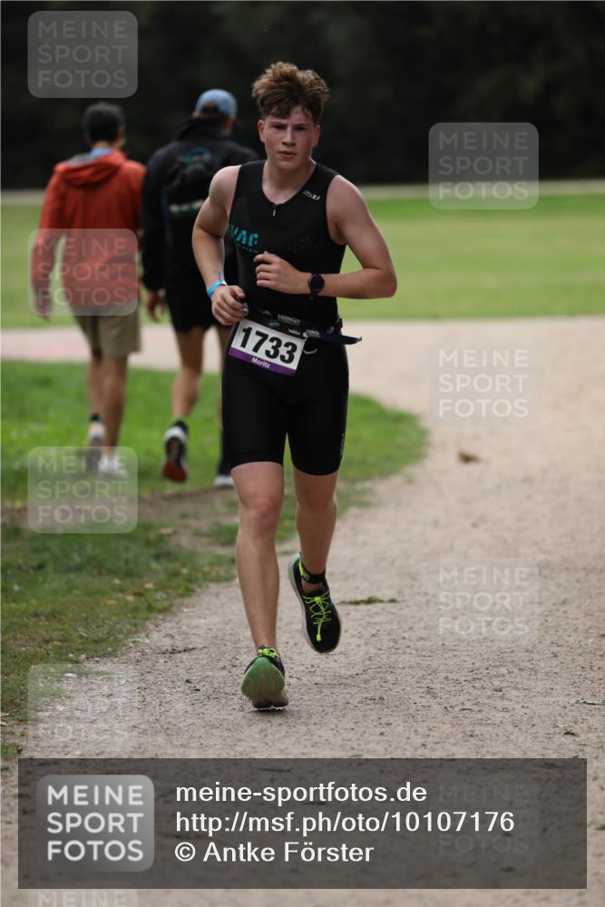 30.08.2026 - Elbe Triathlon Hamburg Antke Förster http://msf.ph/oto/10107176 30.08.2026 12:34:55 Laufen 1733 meine-sportfotos.de