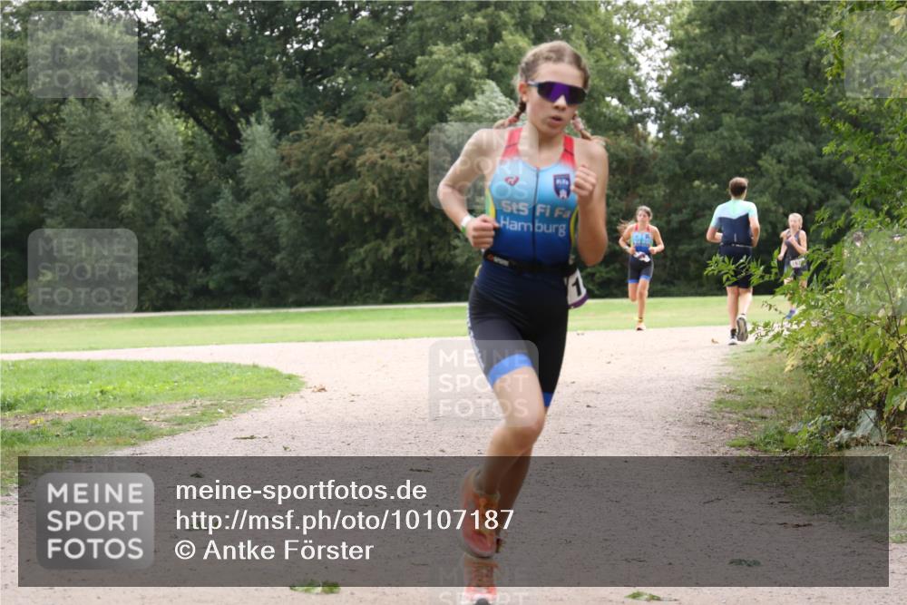 30.08.2026 - Elbe Triathlon Hamburg Antke Förster http://msf.ph/oto/10107187 30.08.2026 12:50:42 Laufen 4 meine-sportfotos.de
