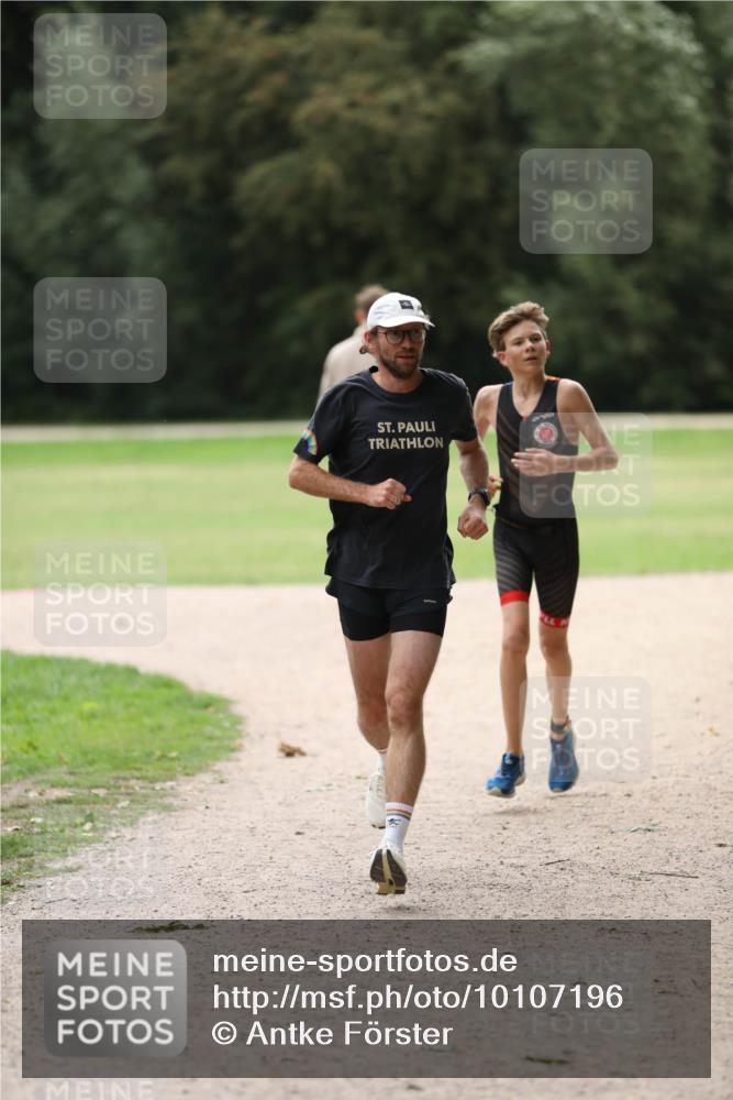 30.08.2026 - Elbe Triathlon Hamburg Antke Förster http://msf.ph/oto/10107196 30.08.2026 12:35:17 Laufen  meine-sportfotos.de