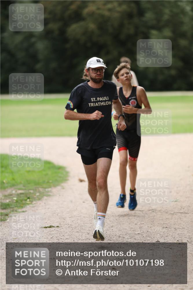 30.08.2026 - Elbe Triathlon Hamburg Antke Förster http://msf.ph/oto/10107198 30.08.2026 12:35:17 Laufen  meine-sportfotos.de